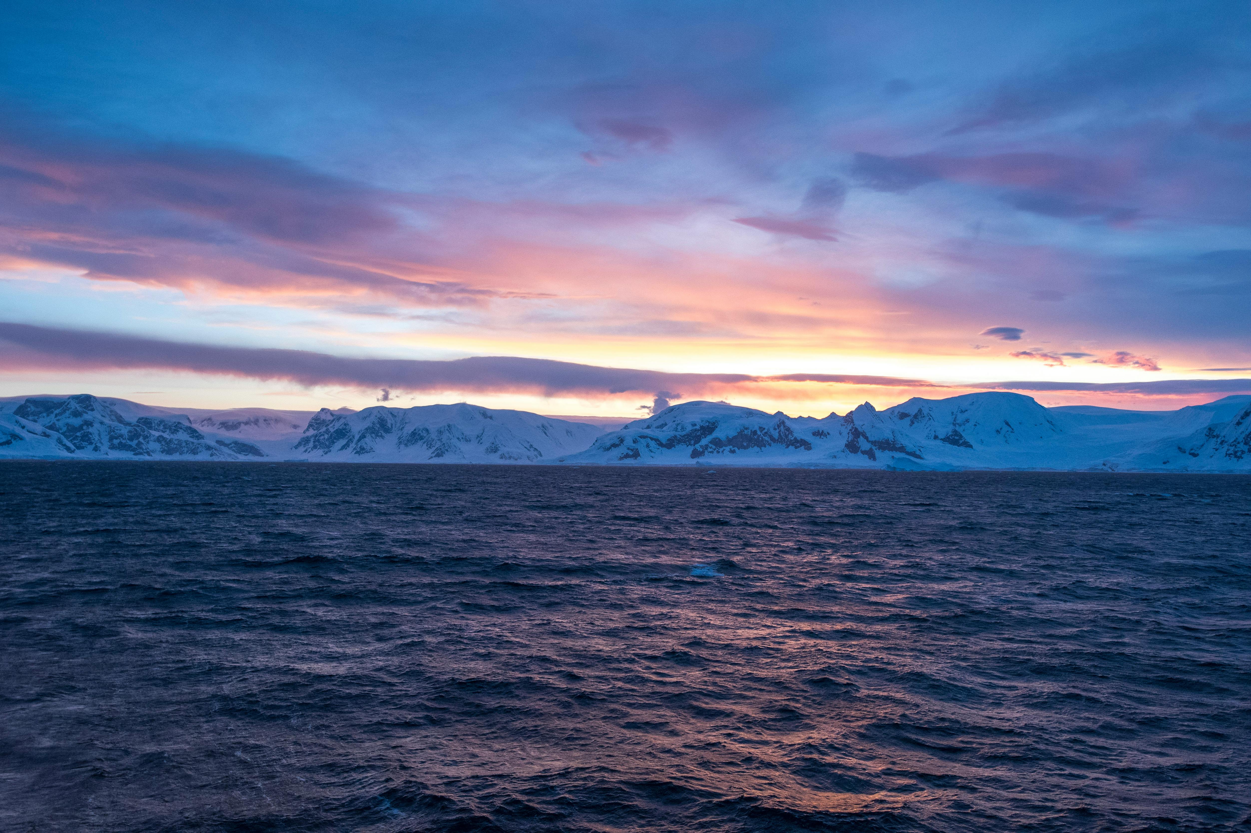 Expedition yacht crossing the Drake Passage